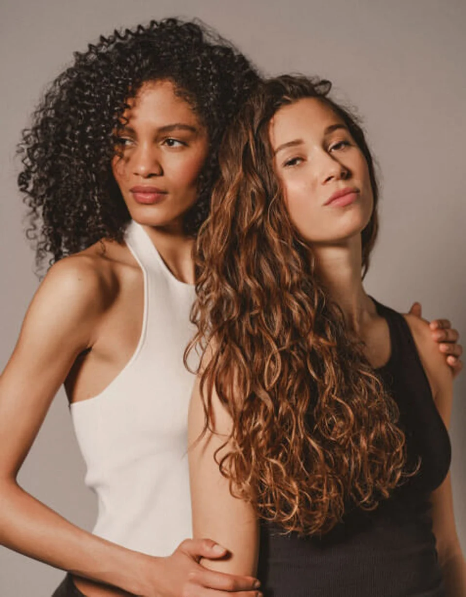 Hair Rituel model with wavy hair