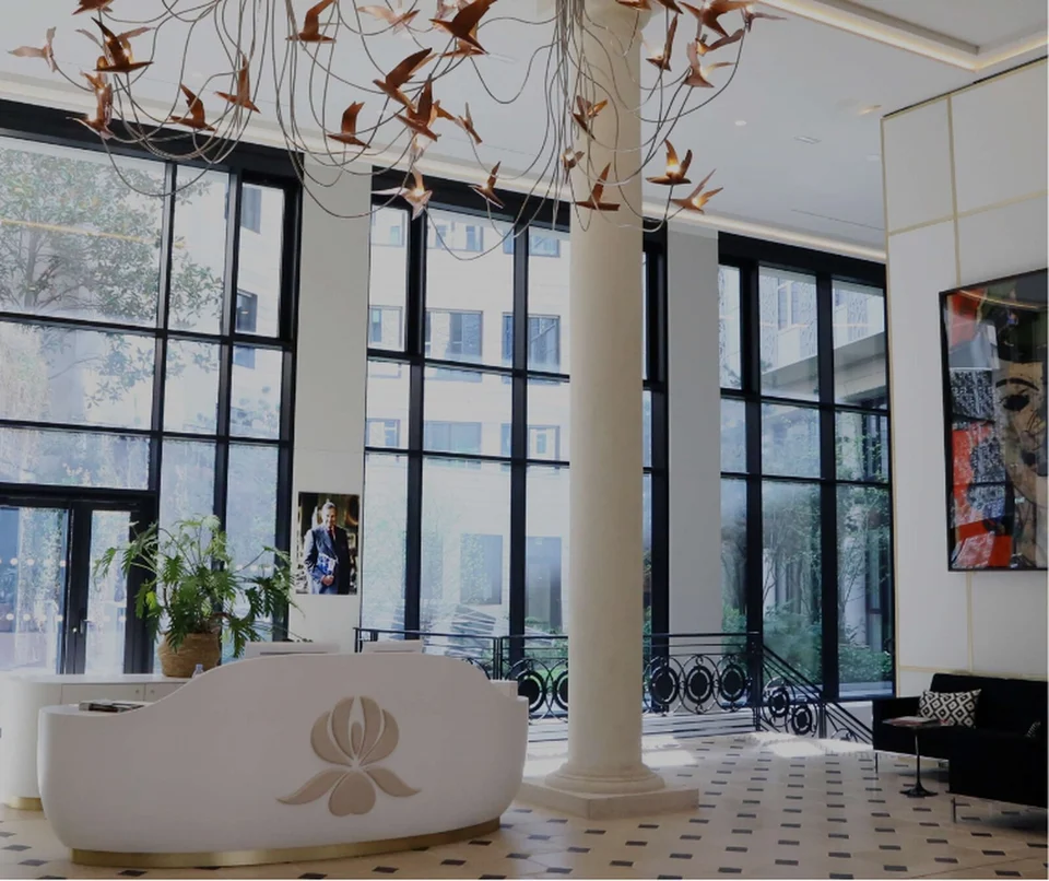 The Trois Cinq Friedland Sisley in Paris