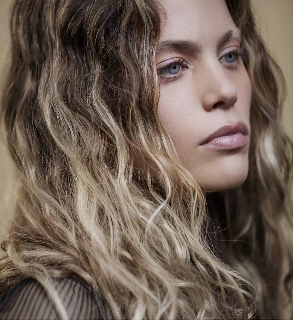 Curly-haired blonde model