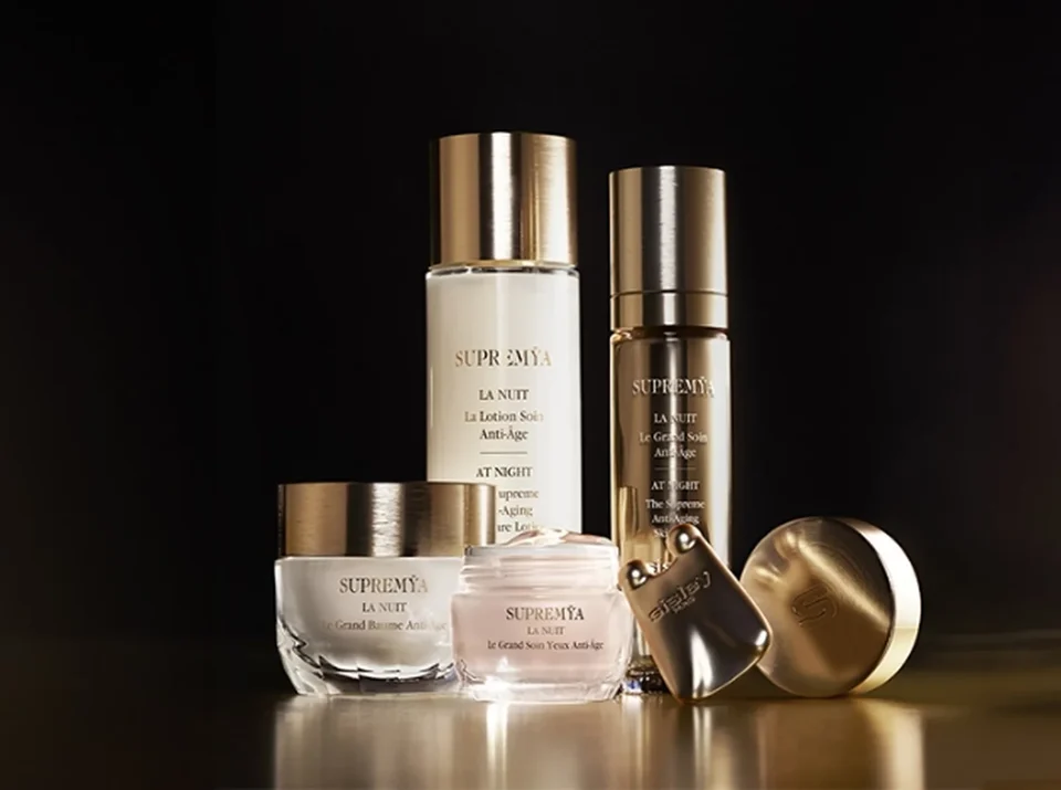 Supremÿa At Night the anti-aging and revitalizing ritual products visual