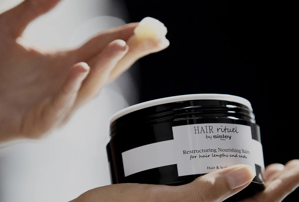 Nähren und Wiederherstellen mit Restructuring Nourishing Balm