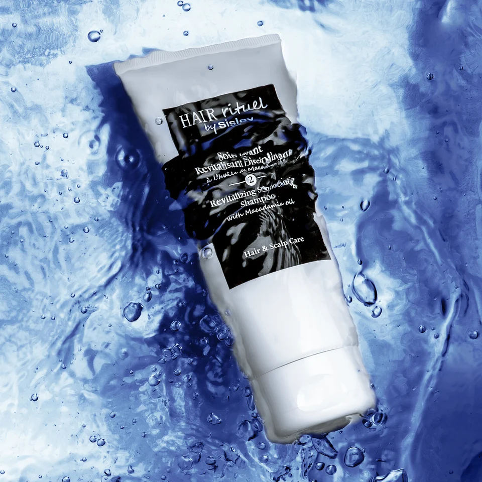 Revitalizing Smoothing Shampoo with Macadamia Oil 200ml