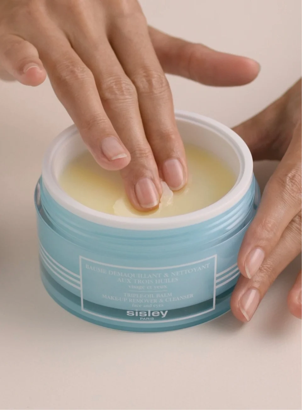 A clean skin - Sisley Paris