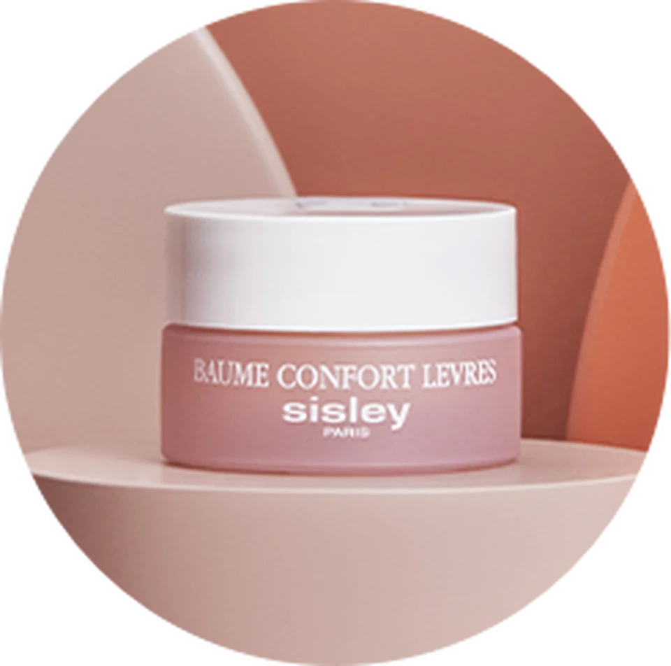 Even if you’re in a hurry, don’t skip your lips! To save time, choose an ultra-effective lip care and make-up duo.