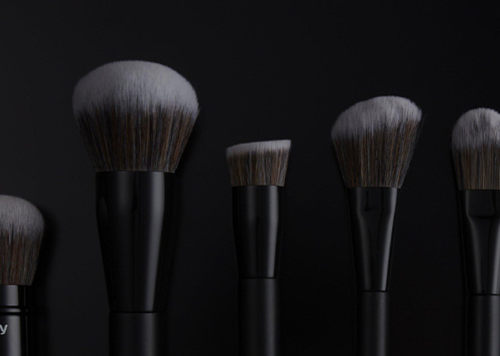 The Sisley makeup brush guide