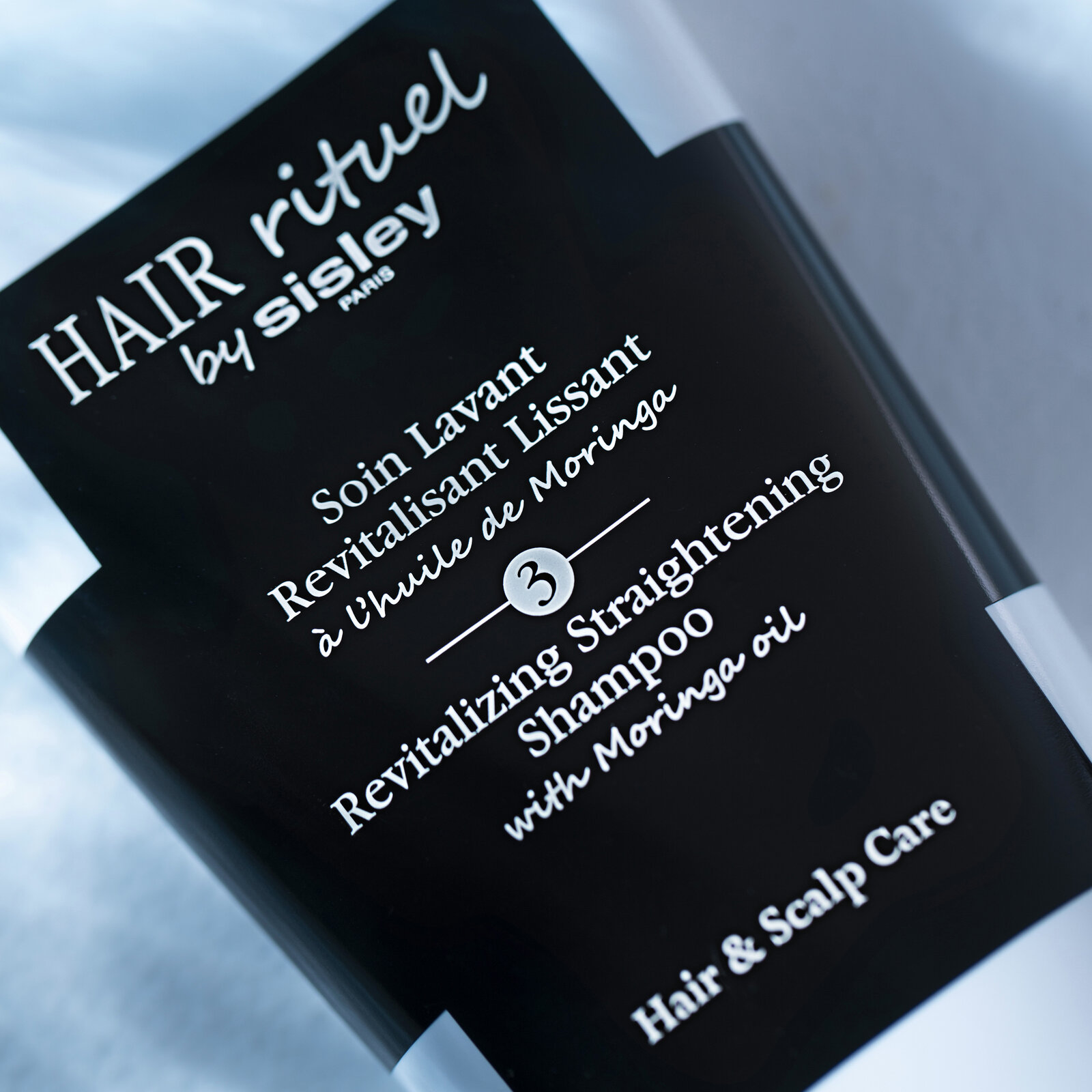 Revitalizing Straightening Shampoo with Moringa Oil