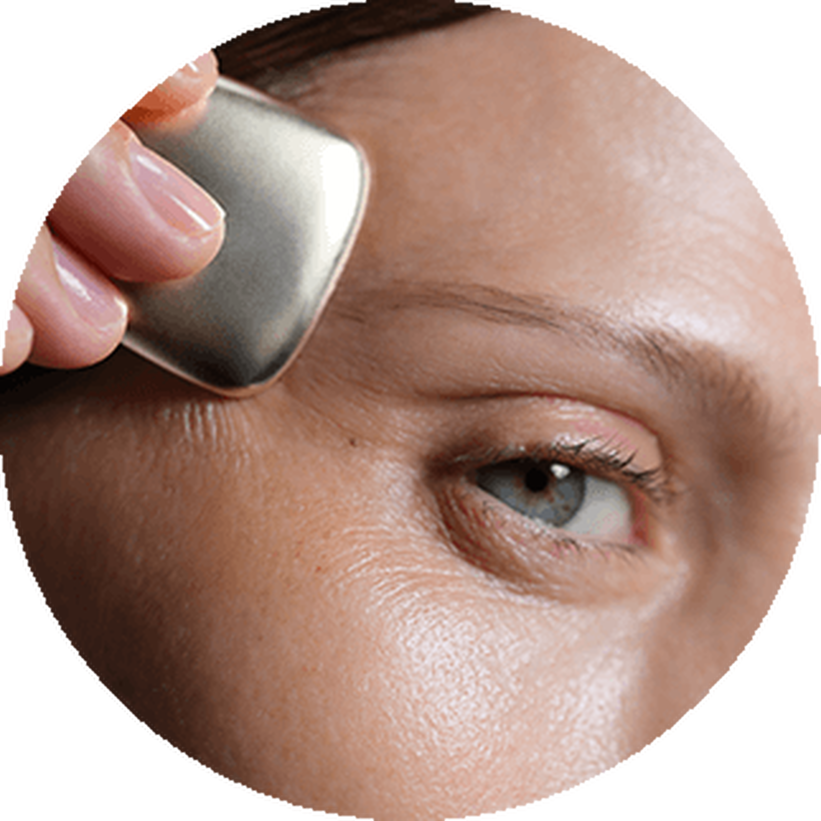 When the first visible signs of aging appear around the eyes, it is important to use targeted anti-aging treatments.