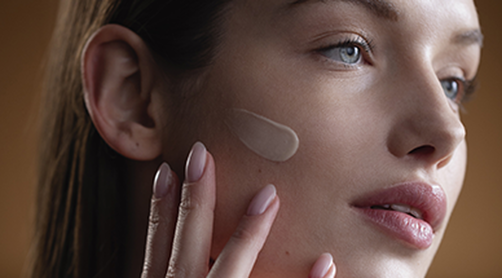New Supremÿa At Night The Supreme Anti-Aging Skincare formula