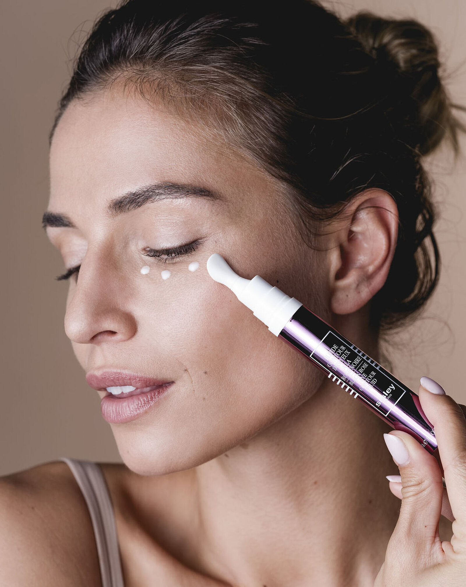 Sisley's expert guide for concealing dark circles and puffiness